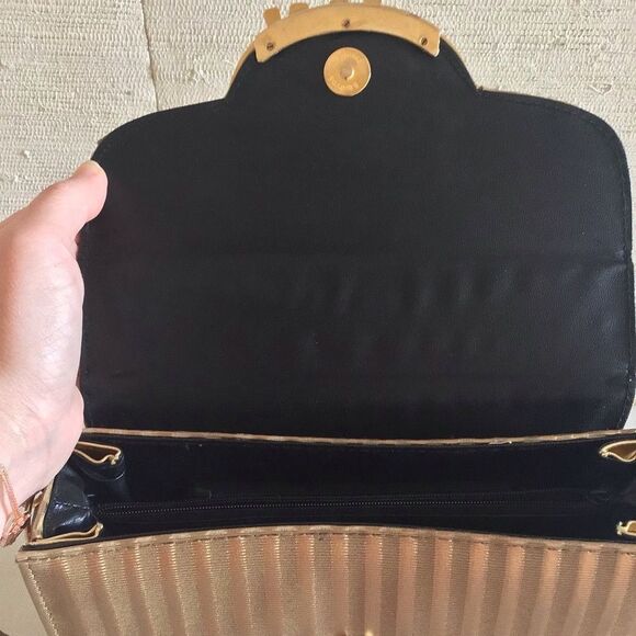 Vintage Elephant Embosed Gold Satin Handbag Crossbody - Picture 4 of 7